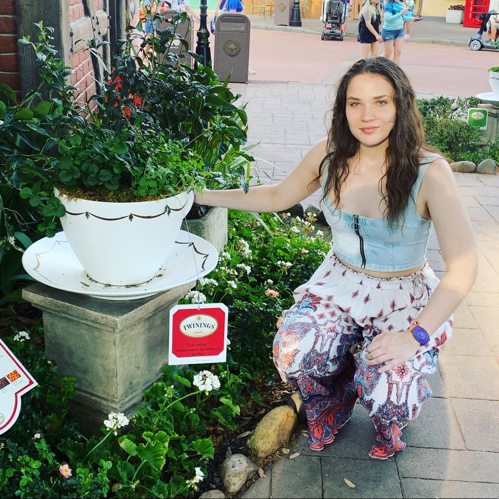 Meet your Posher, Brooke